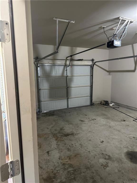 Building Photo - 348 Turtle Creek Dr