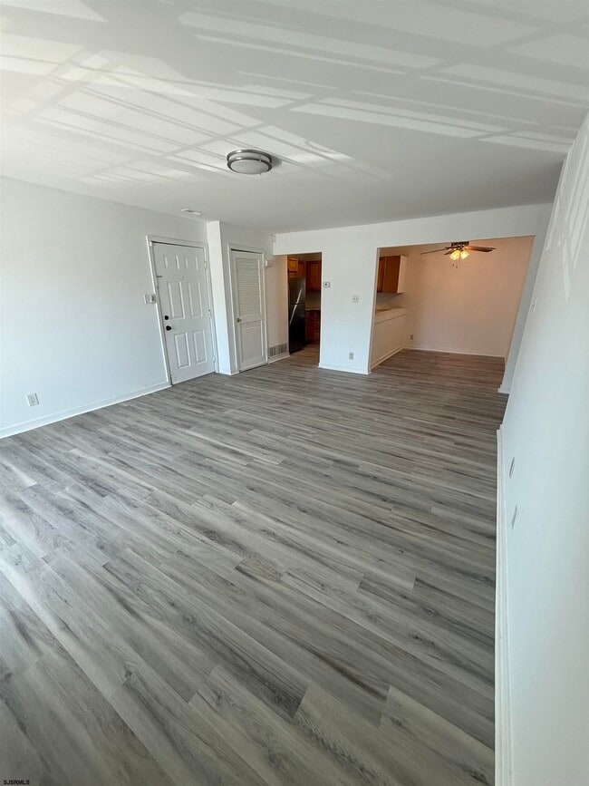 Building Photo - 208 Heather Croft