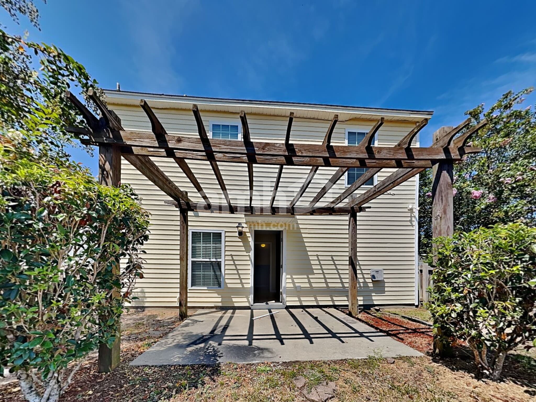 Building Photo - 409 Lakewind Dr