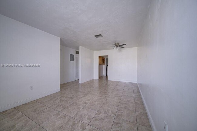 Building Photo - 11250 SW 7th St