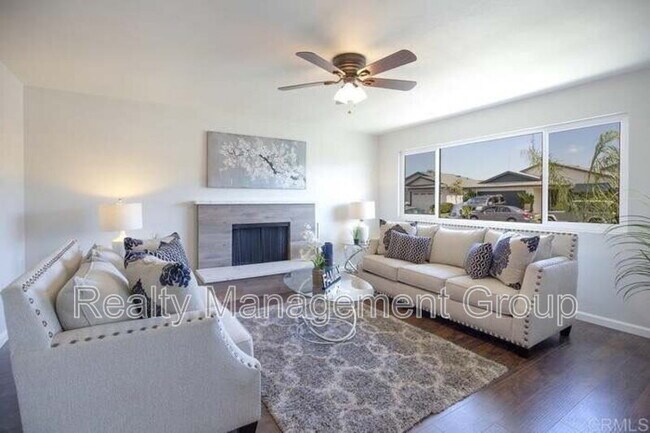 Building Photo - 888 Narwhal St