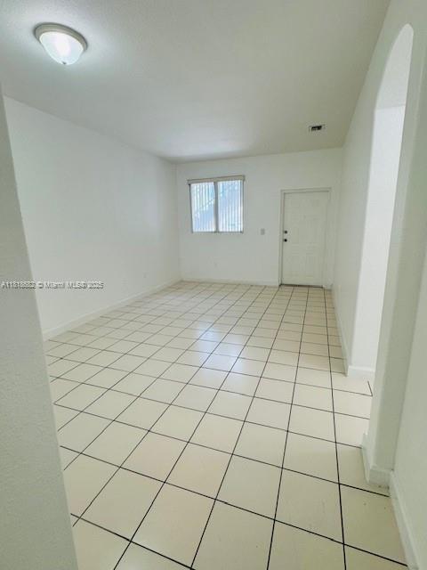 Building Photo - 1661 SE 28th St