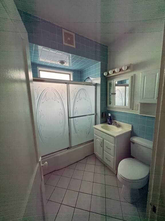 Building Photo - 190 Maplewood St