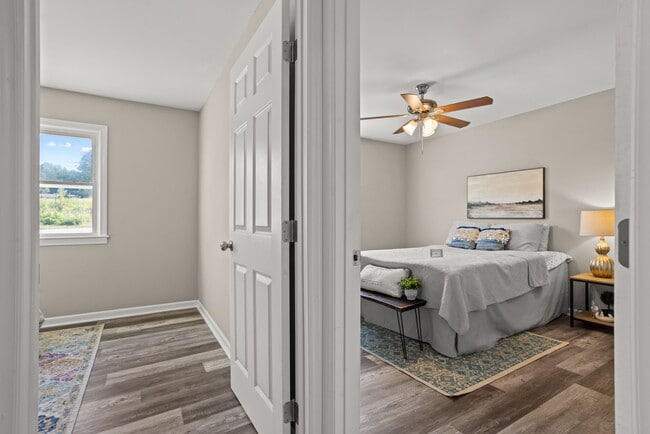 Building Photo - Green Forest Apartments