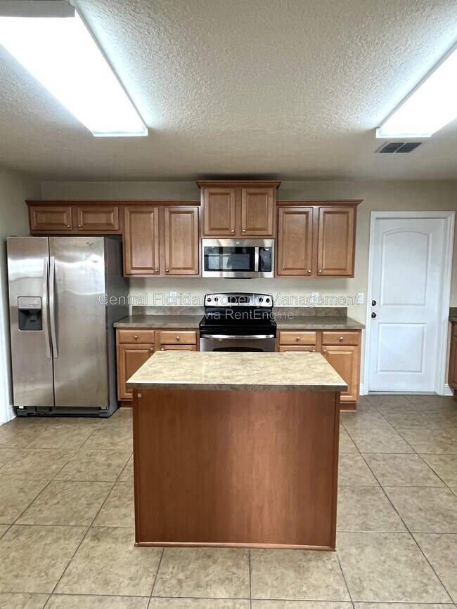 Building Photo - 3127 Pizzaro Pl