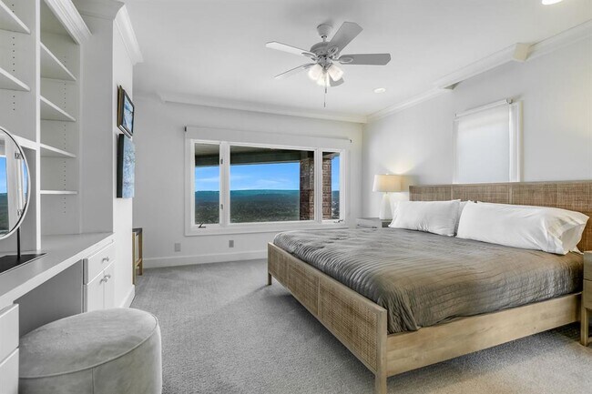 Building Photo - 78 Pascal Ln