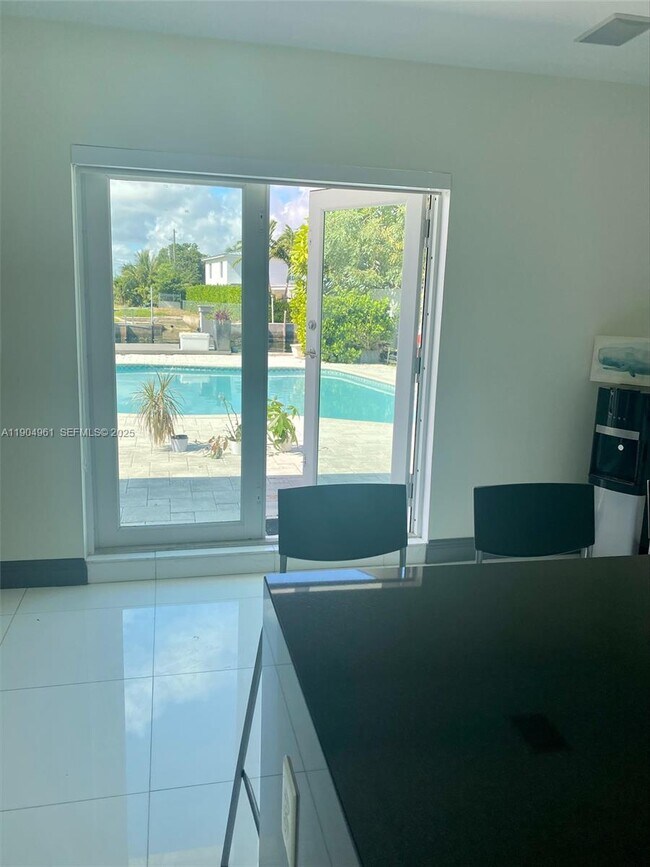 Building Photo - 12388 N Bayshore Dr