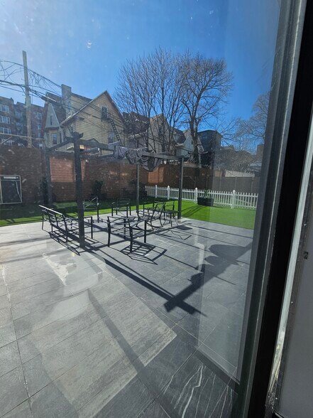 Building Photo - 1462 Flatbush Ave