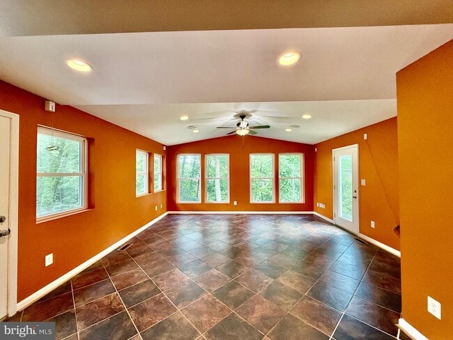 Building Photo - 6605 Keene Dr