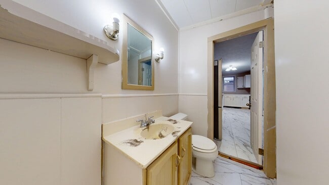 Building Photo - Galion City Schools, 3 Bedroom/2 Bath House!