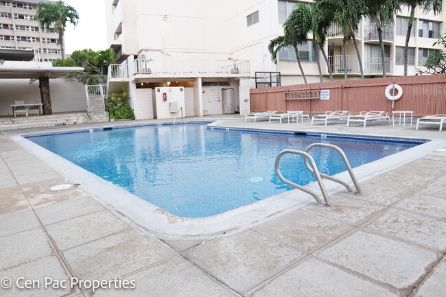 Building Photo - 2 Bed/2 Bath/1 Parking - Beautiful Unit with Nice View in Salt Lake!