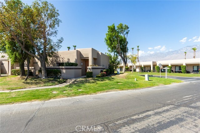 Building Photo - 67141 N Chimayo Dr