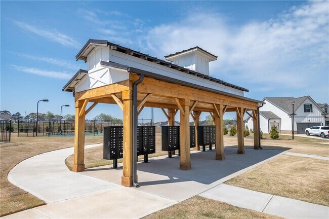 Building Photo - 729 Glenside Dr