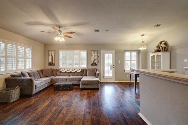 Building Photo - 3303 Cave Dome Path