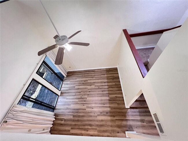 Building Photo - 313 SW 54th Dr