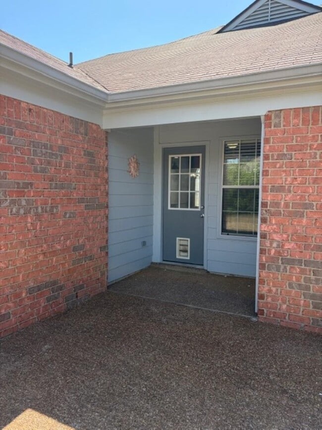 Building Photo - 1139 Breezy Valley Dr