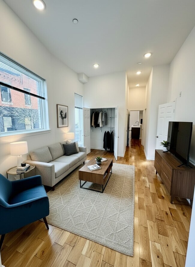 Building Photo - 2722 Master St