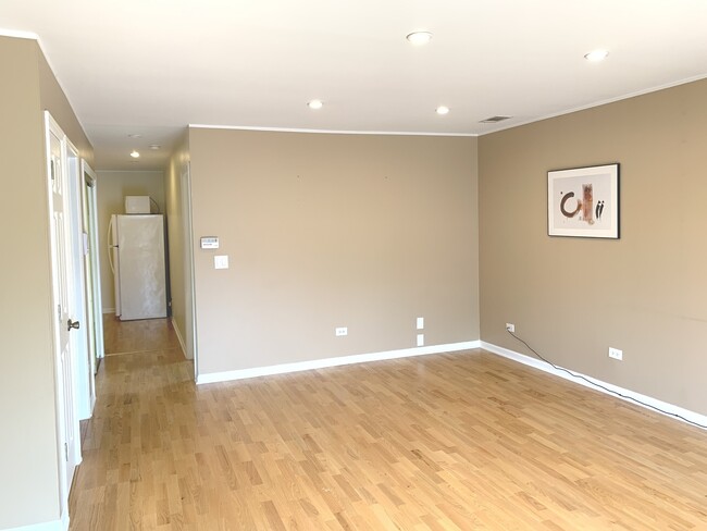Building Photo - 9800 Bianco Terrace