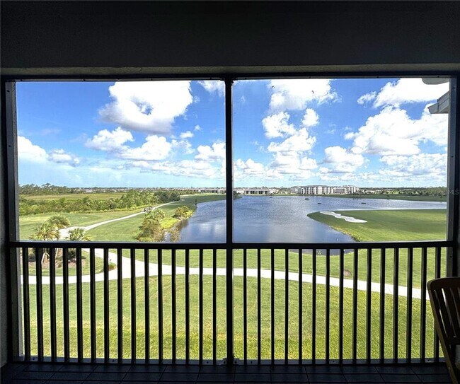 Building Photo - 12140 Wellen Golf St