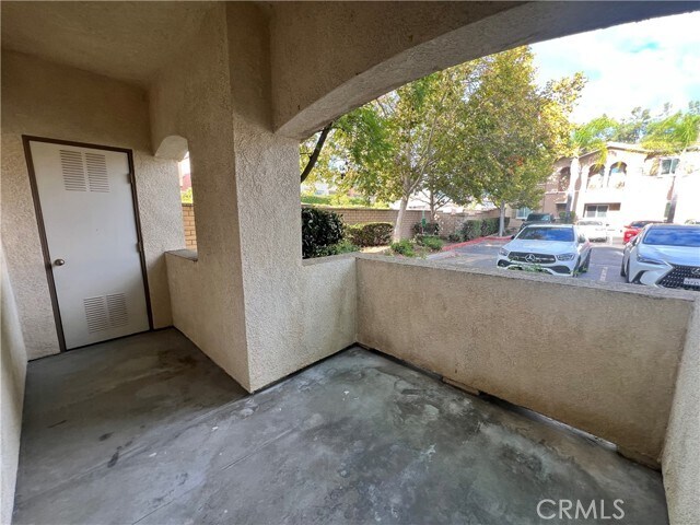 Building Photo - 26302 Arboretum Way