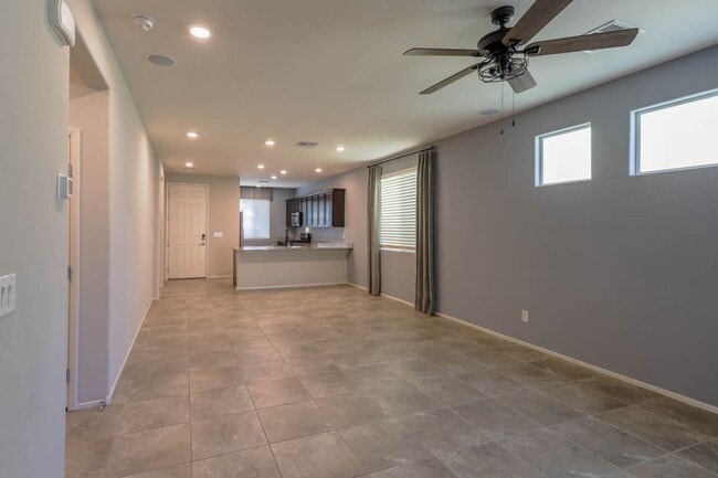 Building Photo - 3 Bedroom North Las Vegas Gated Community