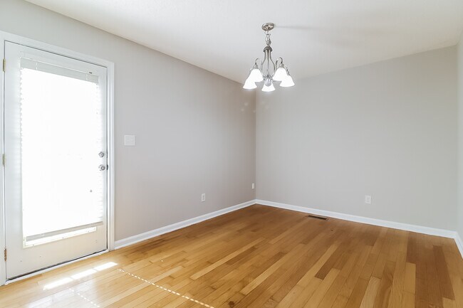 Building Photo - 128 Ashlyn Ridge Dr