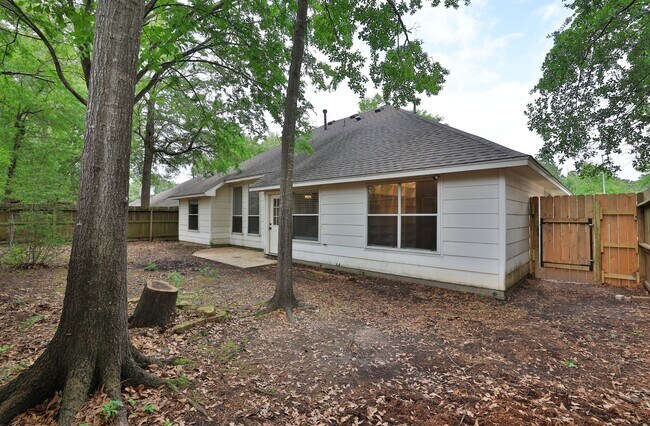 Building Photo - 909 Katie Ln