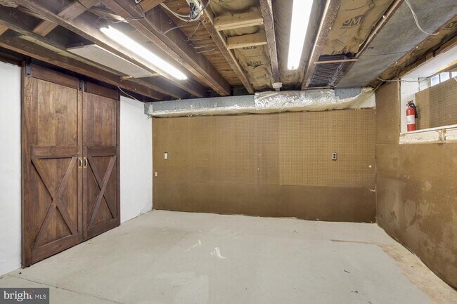 Building Photo - 342 Dawson St