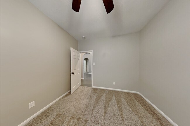 Building Photo - 12722 Crater Lake Ct