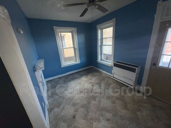 Building Photo - 22 Church St