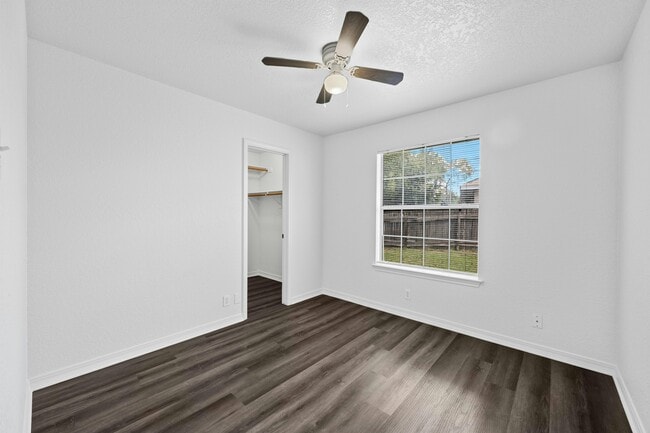 2nd Bedroom - 502 Rockmoor Dr