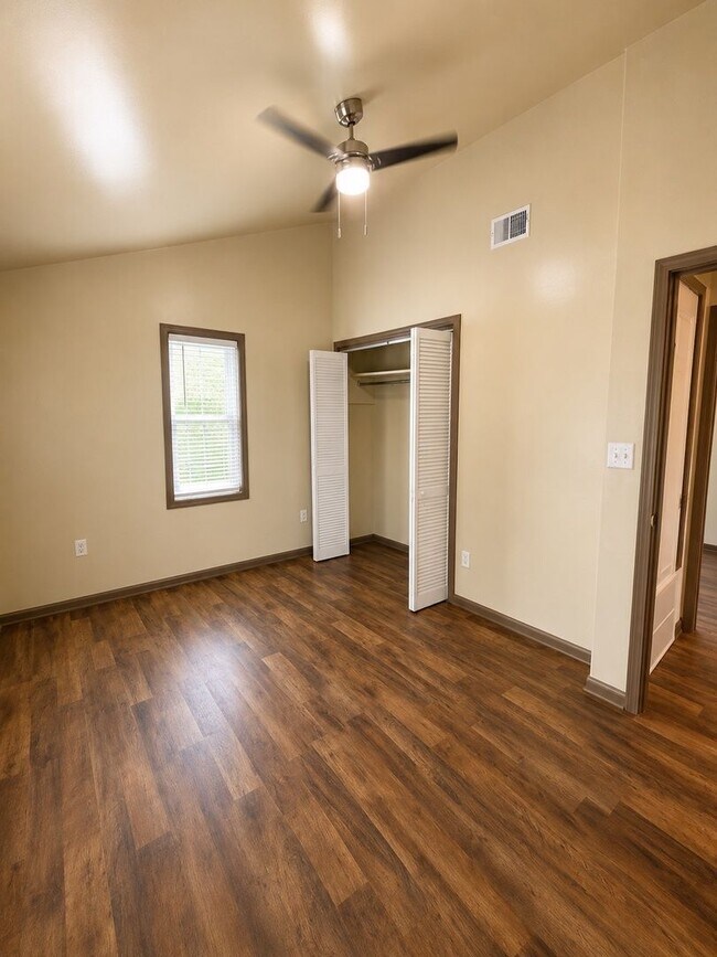 Building Photo - 5867 Althea Ave