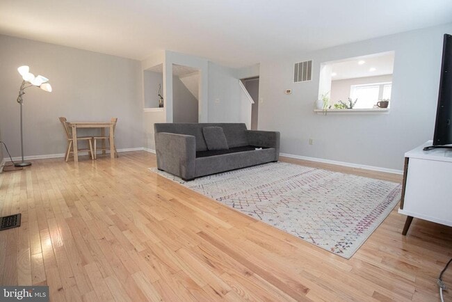 Building Photo - 2526 Log Mill Ct