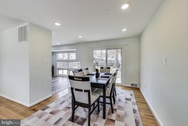 Building Photo - 14316 Woodcrest Dr