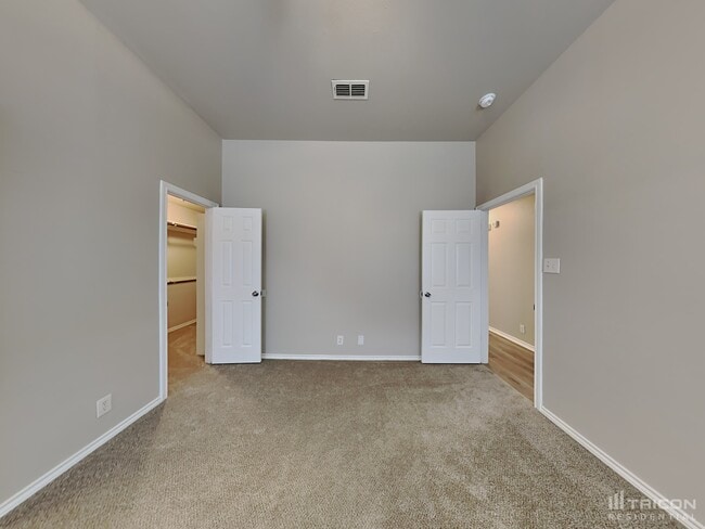 Building Photo - 1719 Joy Spring