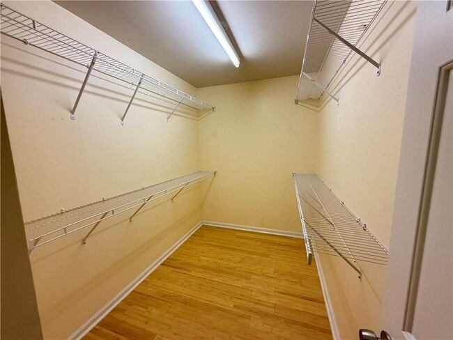 Building Photo - 6535 Whirlaway Dr