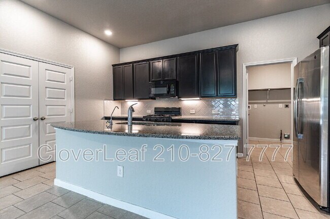 Building Photo - 12425 Belfort Point