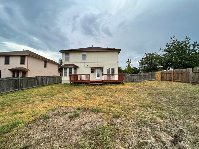 Building Photo - 740 Winborne Way