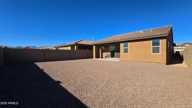 Building Photo - 16839 W Evergreen Rd