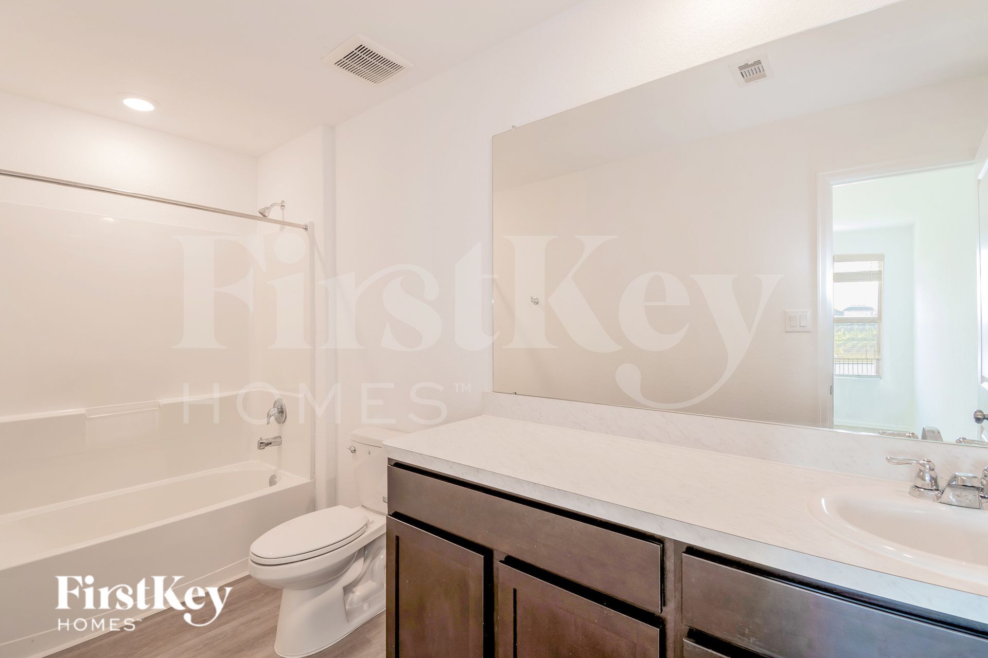 Building Photo - 453 Maple Bnd Ln