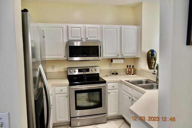 Building Photo - 6972 Thicket Trce
