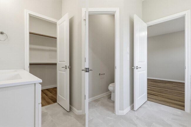 Building Photo - 209 Clark Rd