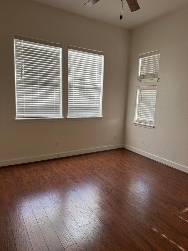 Building Photo - 4505 W McNeil St