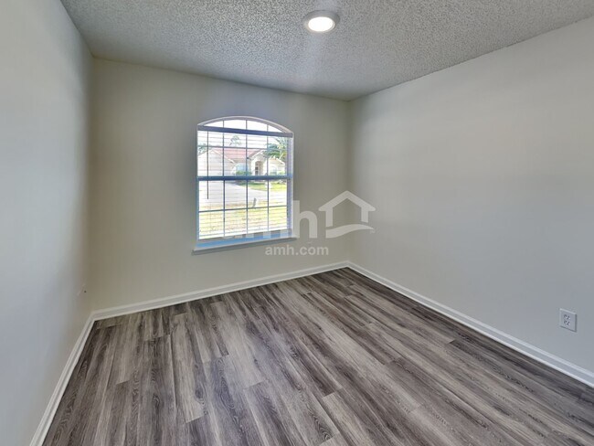 Building Photo - 145 Johns Glen Dr