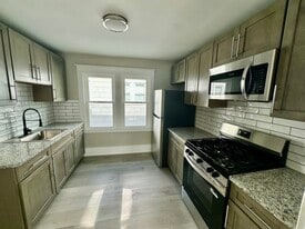 Building Photo - 218 Niagara Falls Blvd