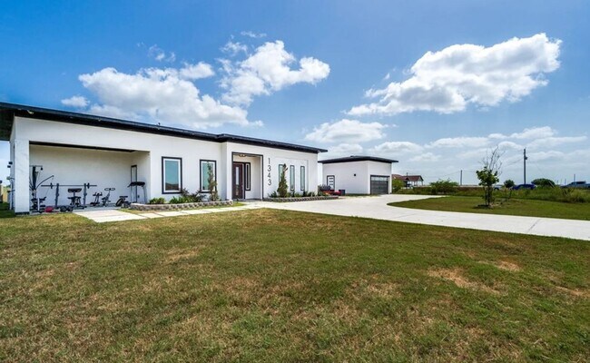 Building Photo - Rent to Own
