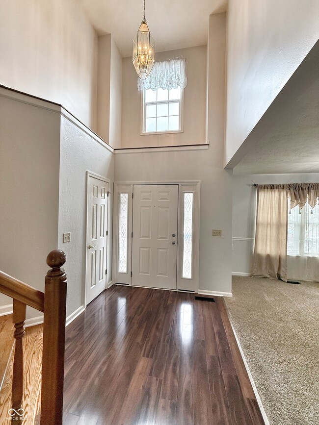 Building Photo - 878 Woodgate Ln