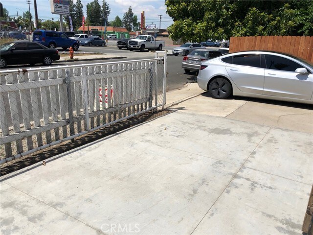 Building Photo - 7239 Sterling Ave