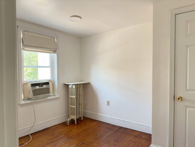 Building Photo - 1232 N Hancock St