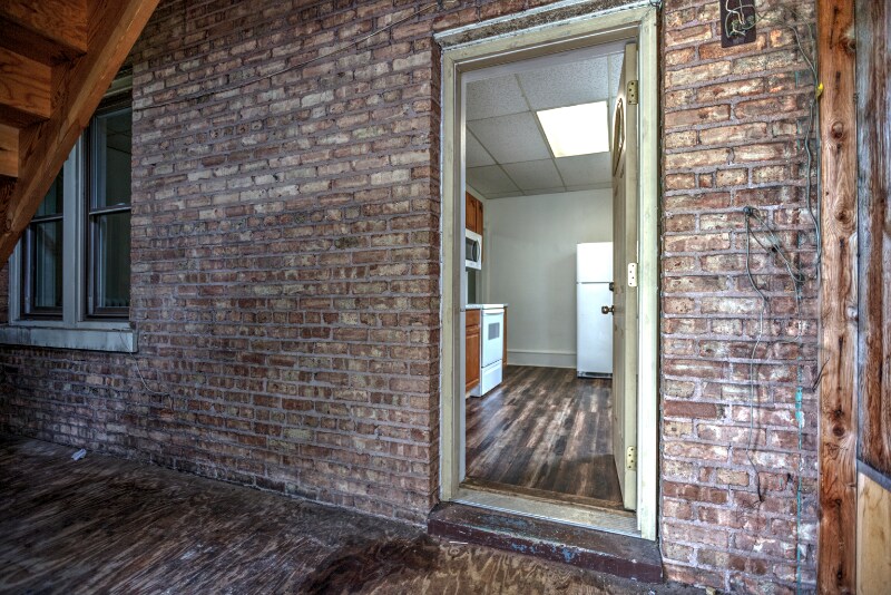 Building Photo - 222 E Aurora St